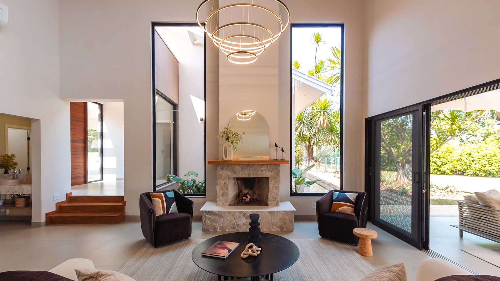 Sala de Estar com Lareira